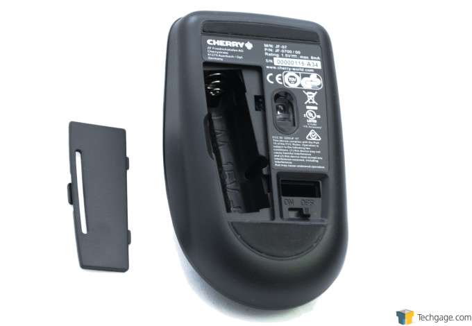 CHERRY DW 3000 Wireless Combo - Mouse Battery Compartment