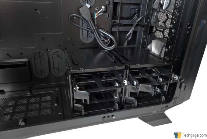 Corsair Graphite 730T Chassis - Hard drive sleds