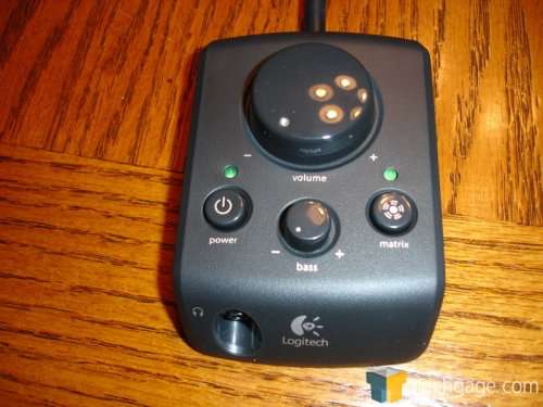 logitech_x540_09_thumb.jpg