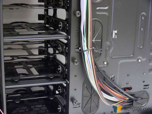 Rosewill Blackhawk Mid-Tower Chassis