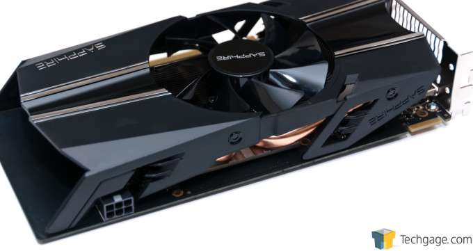 Sapphire Radeon R7 260X - Power and CrossFire Connectors