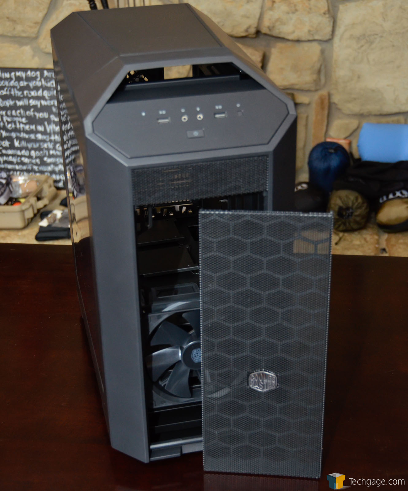 A Fully Modular Mini Tower: Cooler Master MasterCase Pro 3 Review – Techgage