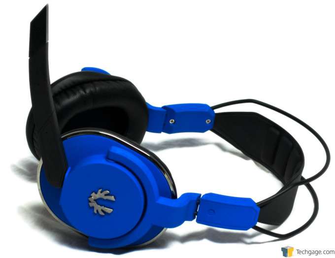 BitFenix Flo Gaming Headset - Glamor Shot