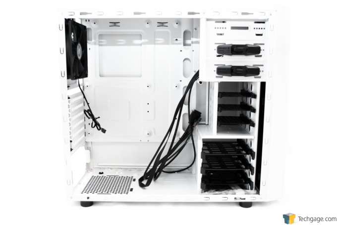 BitFenix Neos Chassis - Interior