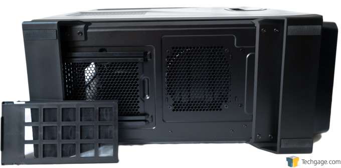 Corsair Graphite 730T Chassis - Bottom view