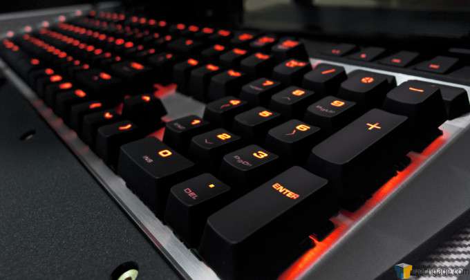 Cougar 700K Keyboard - 