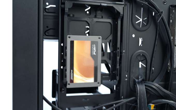 Thermaltake Core V51 - Drive Vertical Mount