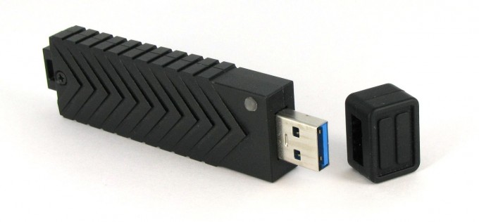 Mushkin Ventura USB 3 SSD - Cap Off