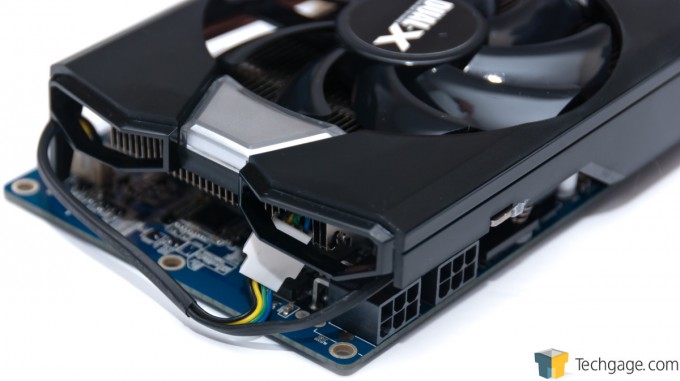 Sapphire Radeon R9 280 Dual-X - Power Connectors and End of Card