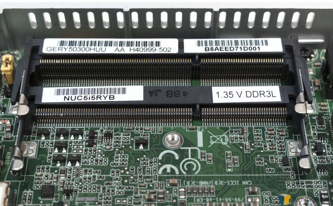 Intel NUC5i5RYK System - Internals - SO-DIMM Slots