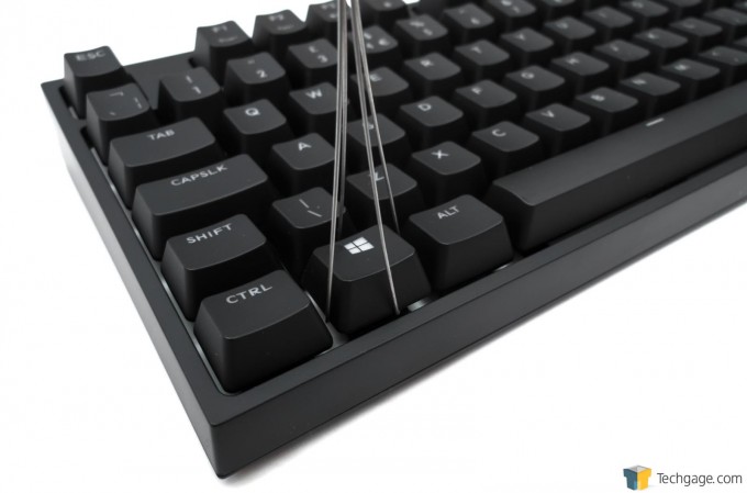 Cooler Master Quick Fire XTi Mechanical Gaming Keyboard - Key Cap Puller