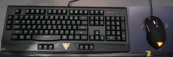 GAMDIAS ARES Keyboard And OUREA Mouse - Lights on