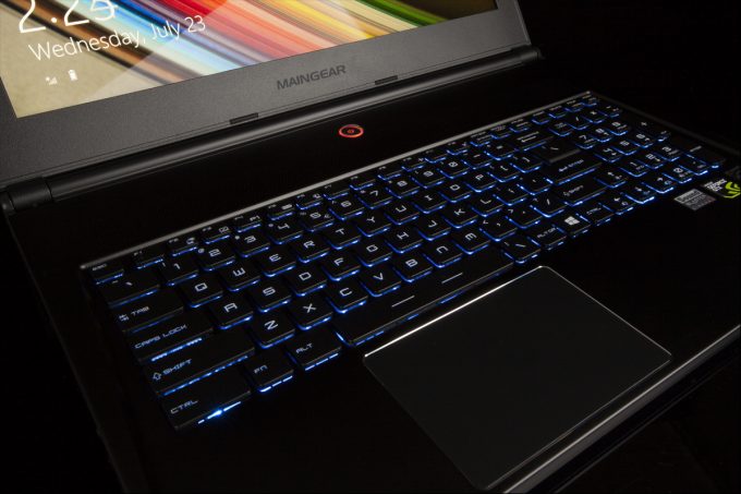 MAINGEAR Pulse 15 Pro - Backlit Keyboard