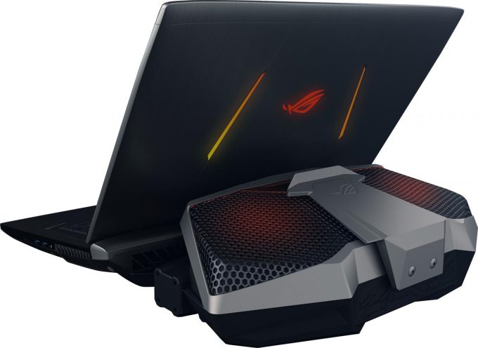 ASUS GX800 Laptop With Water Cooled Dock