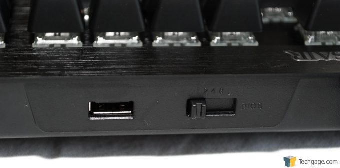 Corsair K70 RAPIDFIRE (6) - USB And Mode Select