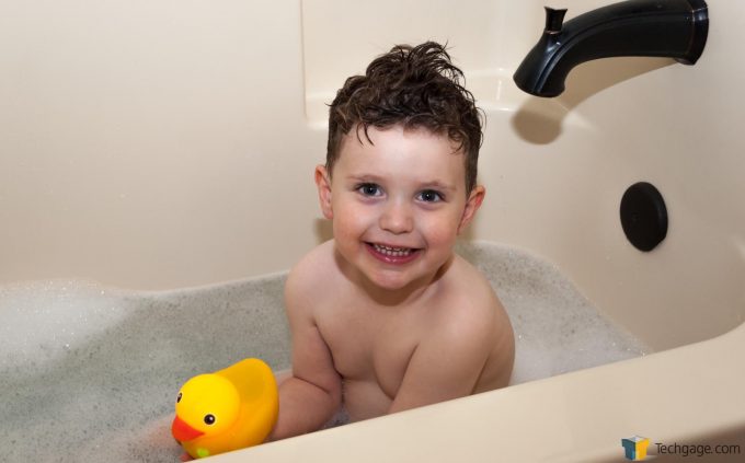 Edwin The Duck Review Tub Shot