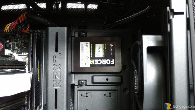 NZXT Manta - Drive Cable Cover In Use