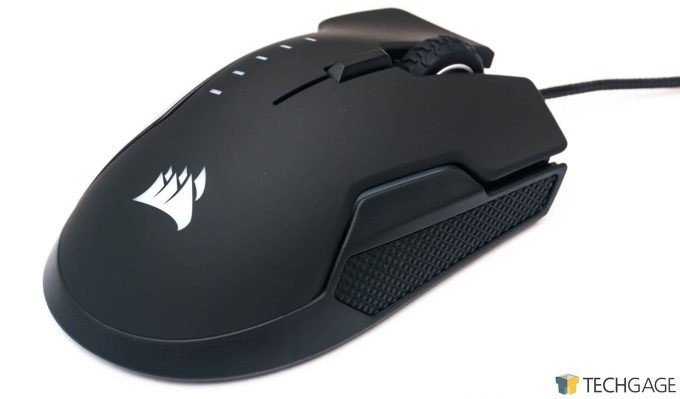Corsair GLAIVE RGB Gaming Mouse - Right Side