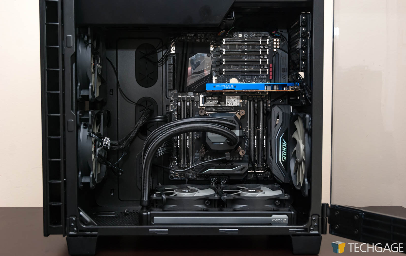 A Look At Corsair’s Carbide 600C Inverted Full Tower Chassis & Our New