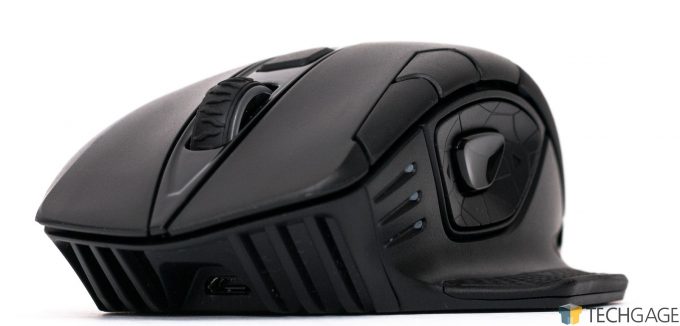 Corsair Dark Core Gaming Mouse - Front View