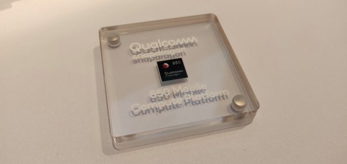 OnePlus 6 Photo Samples - Qualcomm Snapdragon 850 Chip Closeup