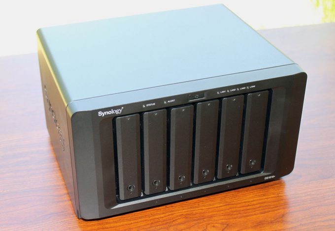 Synology DS1618+ Front