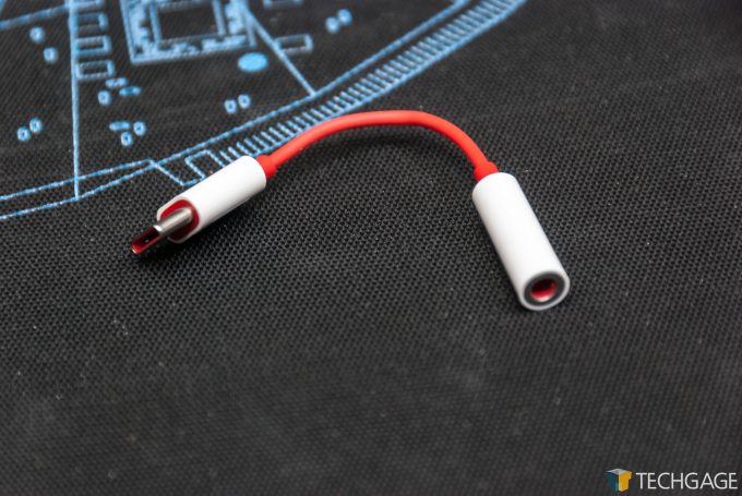 OnePlus 6T Smartphone - USB-C to Audio Jack Adapter