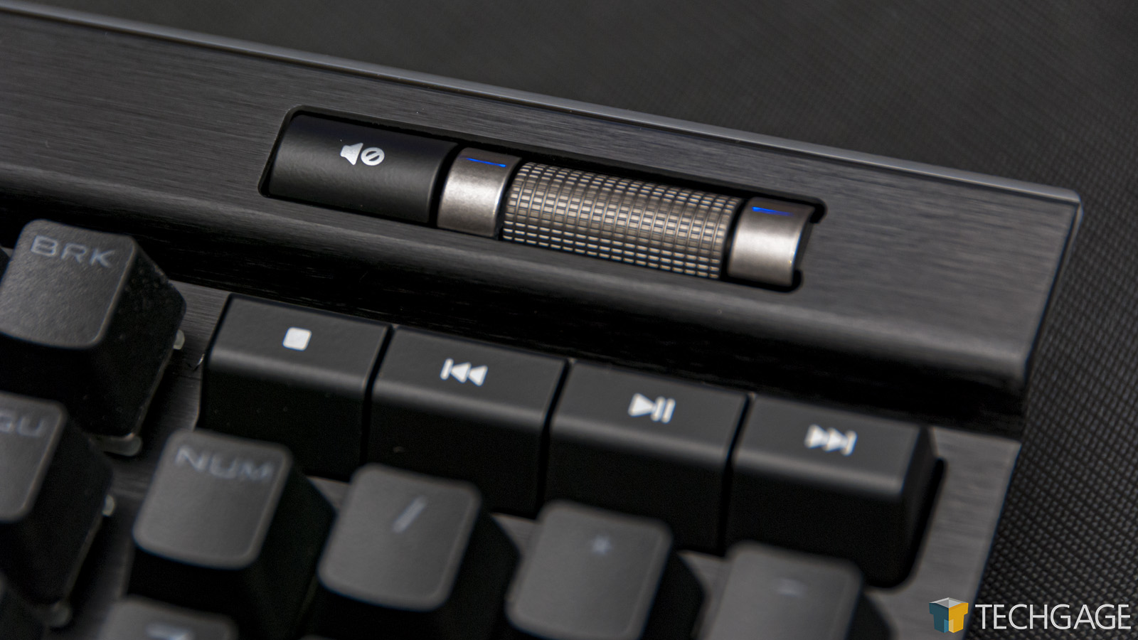 Corsair K95 RGB Platinum XT Keyboard Review – Techgage