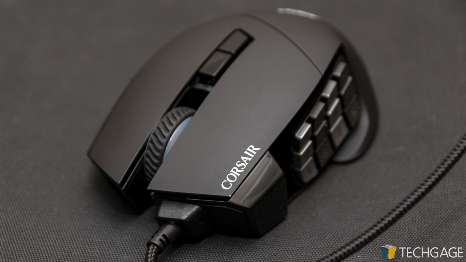 Corsair SCIMITAR RGB ELITE Review 