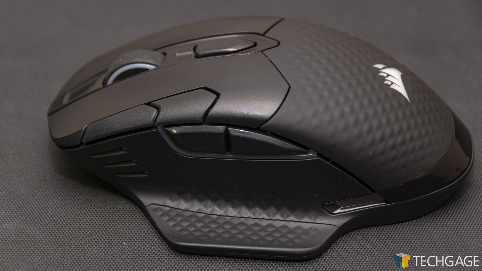 Corsair Dark Core Pro Gaming Mouse Review – Techgage