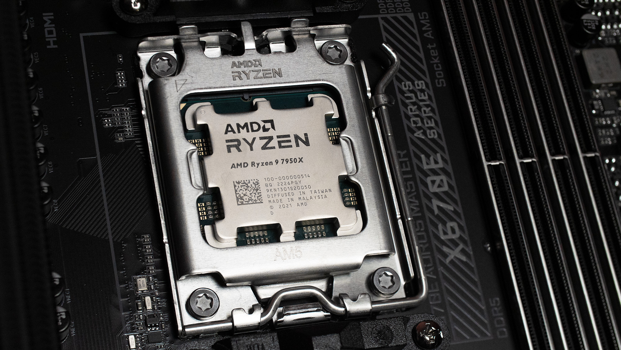 AMD Ryzen 9 7950X and AM5 Socket